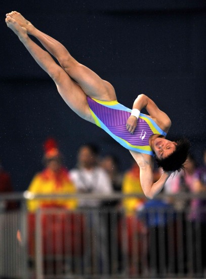 关于跳水表演秀,优雅与力量的完美融合的信息 关于跳水表演秀,优雅与力量的完美融合的信息